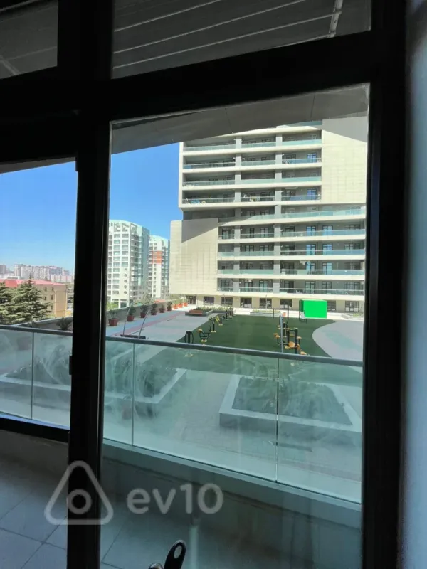 Kirayə verilir 2 otaqlı yeni tikili 98 m²