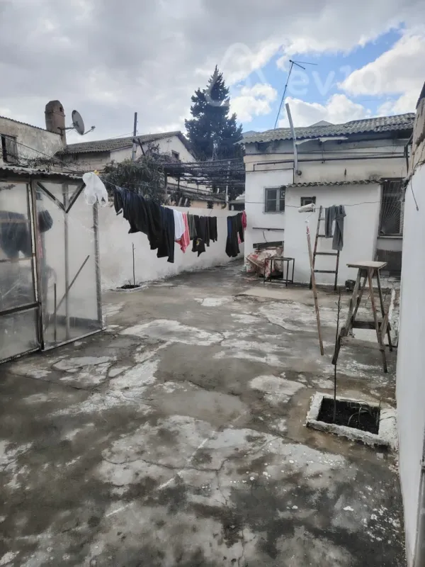 Kirayə verilir 1 otaqlı həyət evi 5 m²