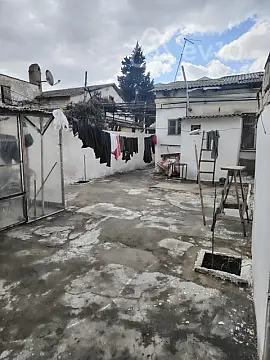 Kirayə verilir 1 otaqlı həyət evi 5 m²