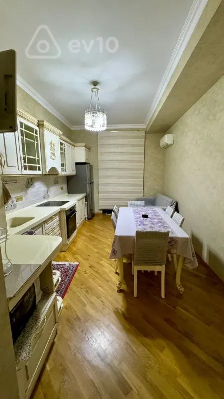 Kirayə verilir 3 otaqlı yeni tikili 134 m²