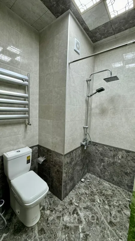 Kirayə verilir 3 otaqlı yeni tikili 134 m²