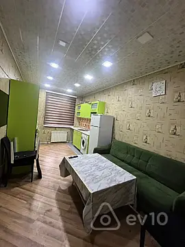 Kirayə verilir 2 otaqlı yeni tikili 65 m²