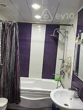 Kirayə verilir 2 otaqlı yeni tikili 65 m²