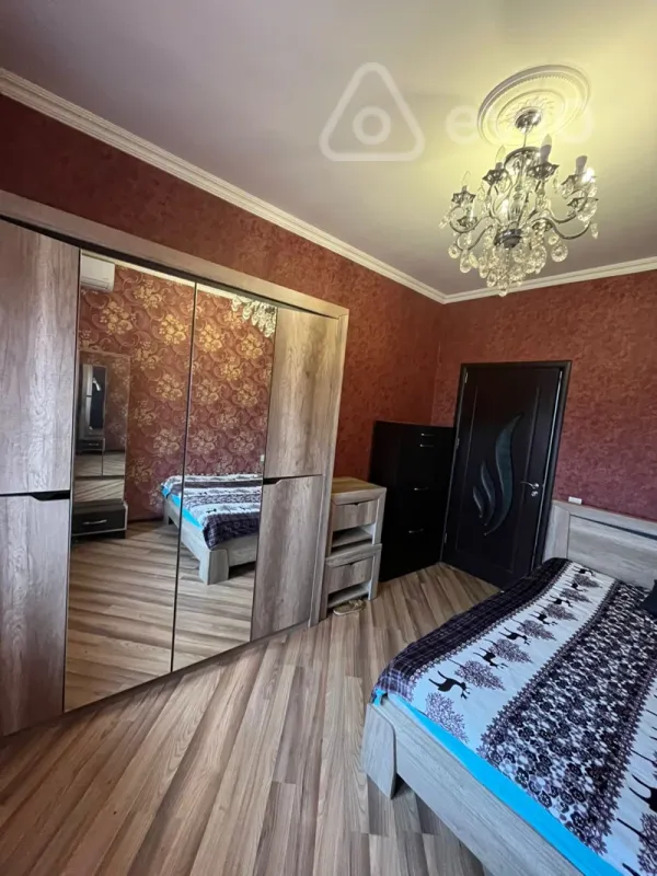 Kirayə verilir 2 otaqlı yeni tikili 65 m²
