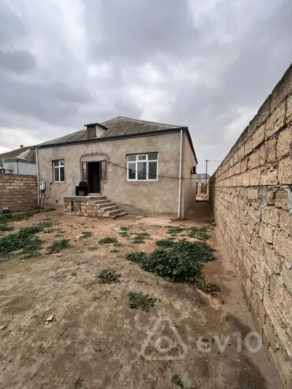 Satılır 3 otaqlı həyət evi 5 m²
