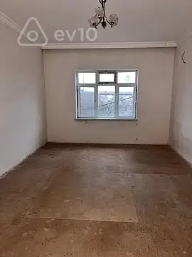 Satılır 3 otaqlı həyət evi 5 m²