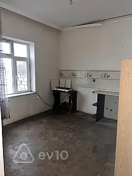 Satılır 3 otaqlı həyət evi 5 m²