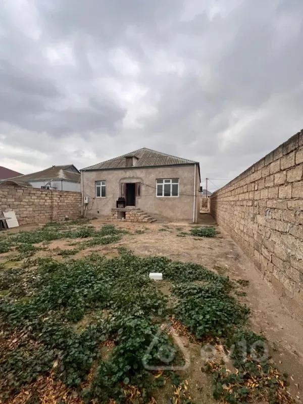 Satılır 3 otaqlı həyət evi 5 m²