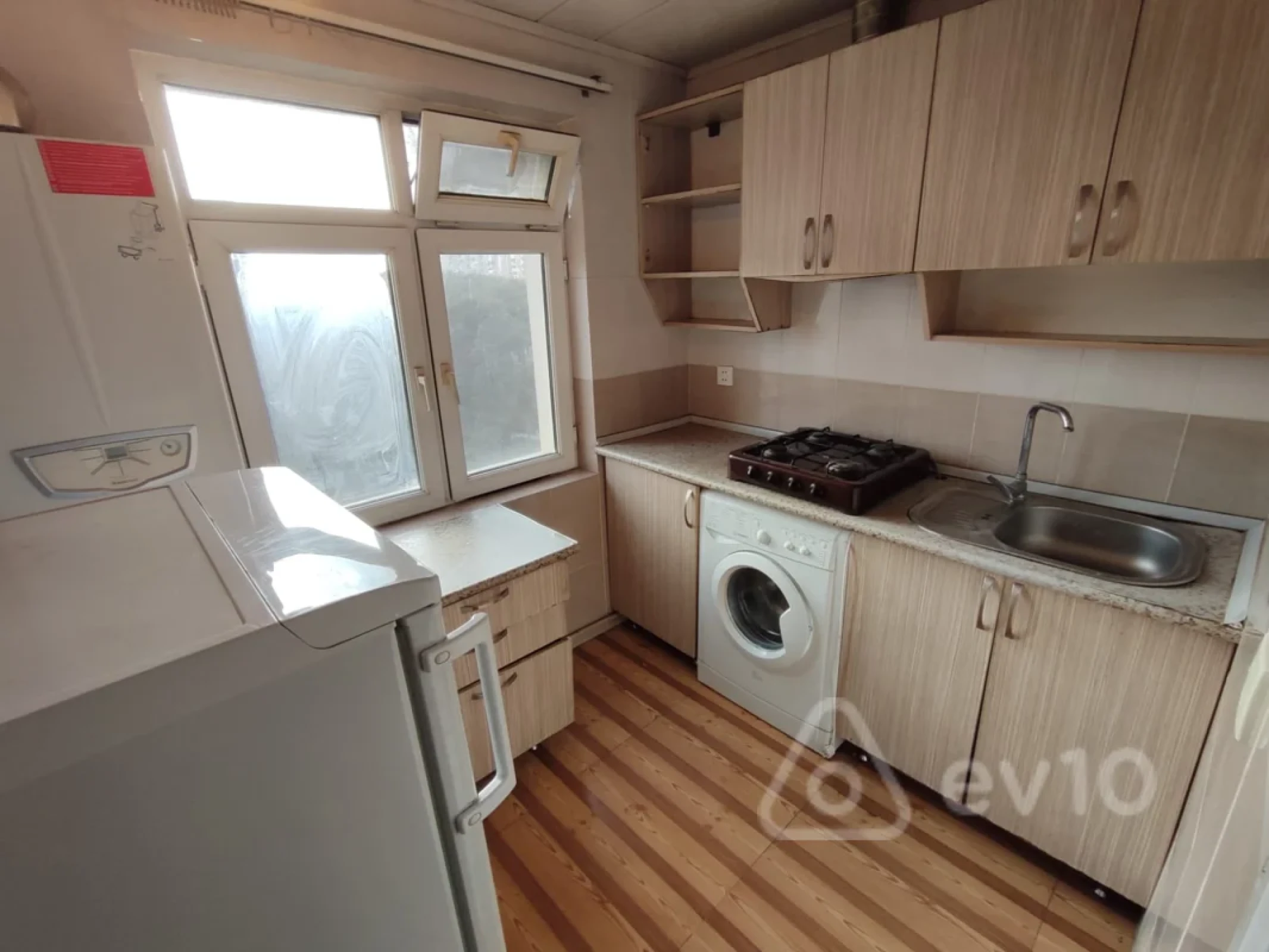 Kirayə verilir 2 otaqlı yeni tikili 50 m²