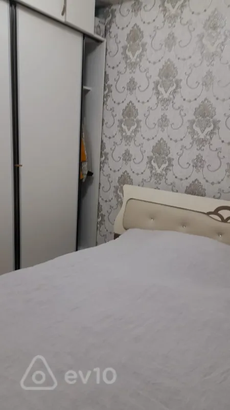 Kirayə verilir 2 otaqlı yeni tikili 65 m²