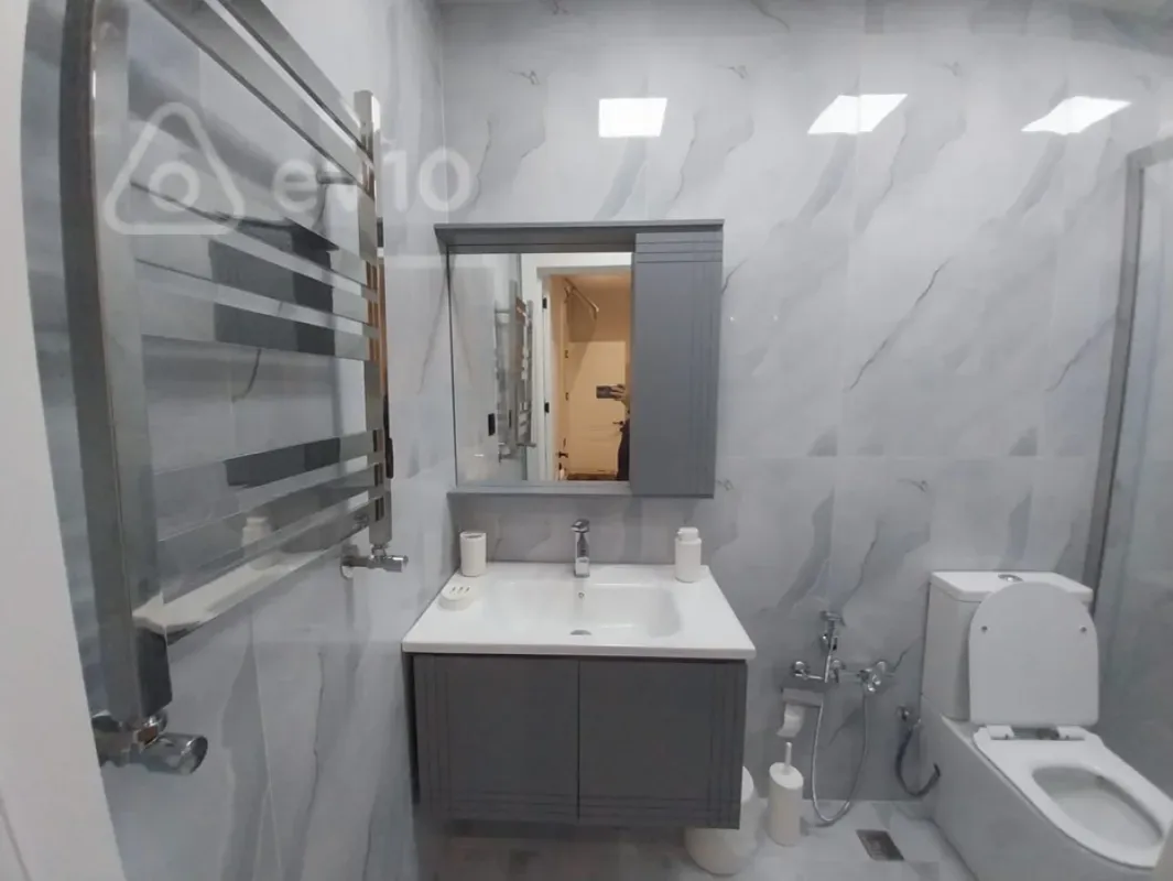 Kirayə verilir 3 otaqlı yeni tikili 104 m²