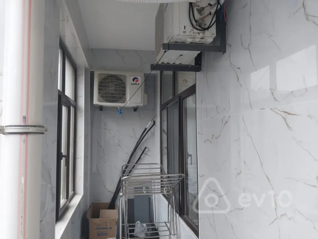 Kirayə verilir 3 otaqlı yeni tikili 104 m²