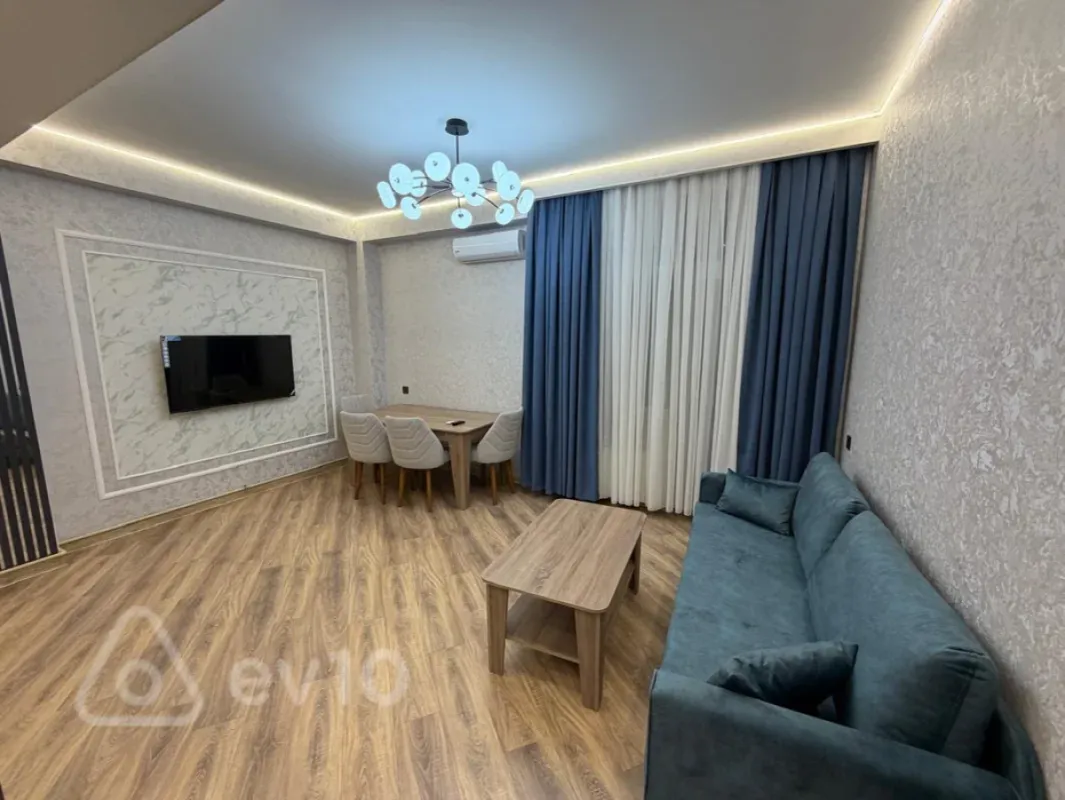 Kirayə verilir 2 otaqlı yeni tikili 70 m²