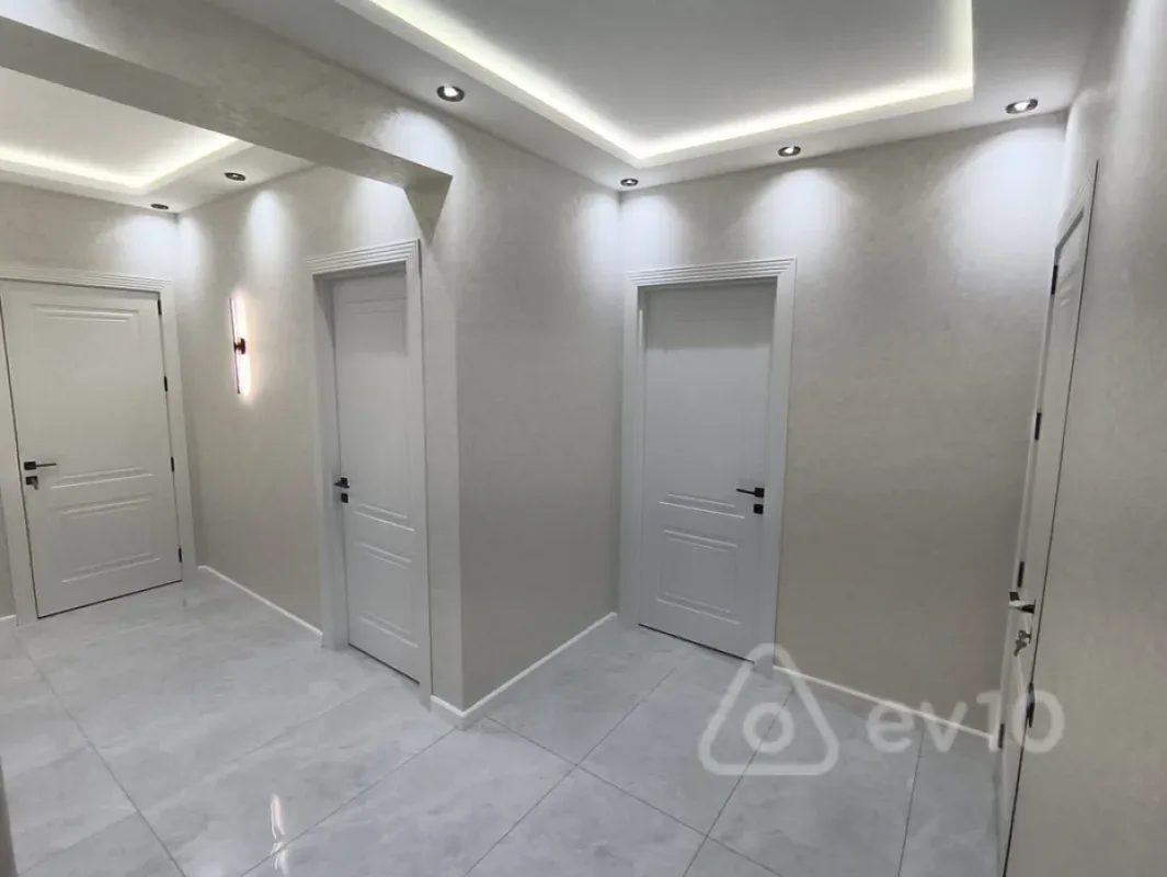 Satılır 3 otaqlı yeni tikili 84 m²