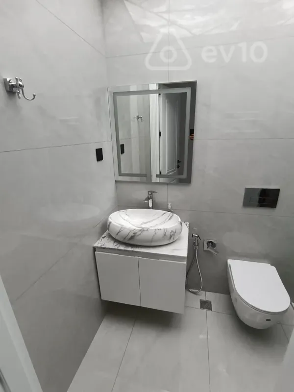 Satılır 3 otaqlı yeni tikili 84 m²