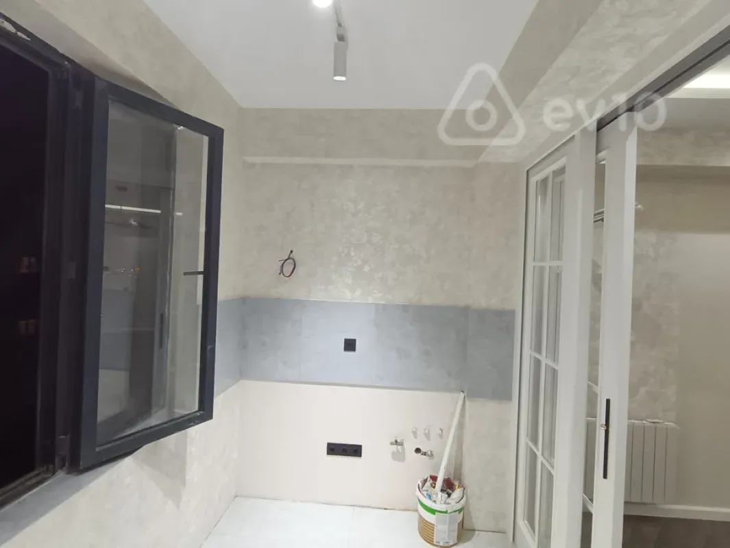 Satılır 3 otaqlı yeni tikili 84 m²