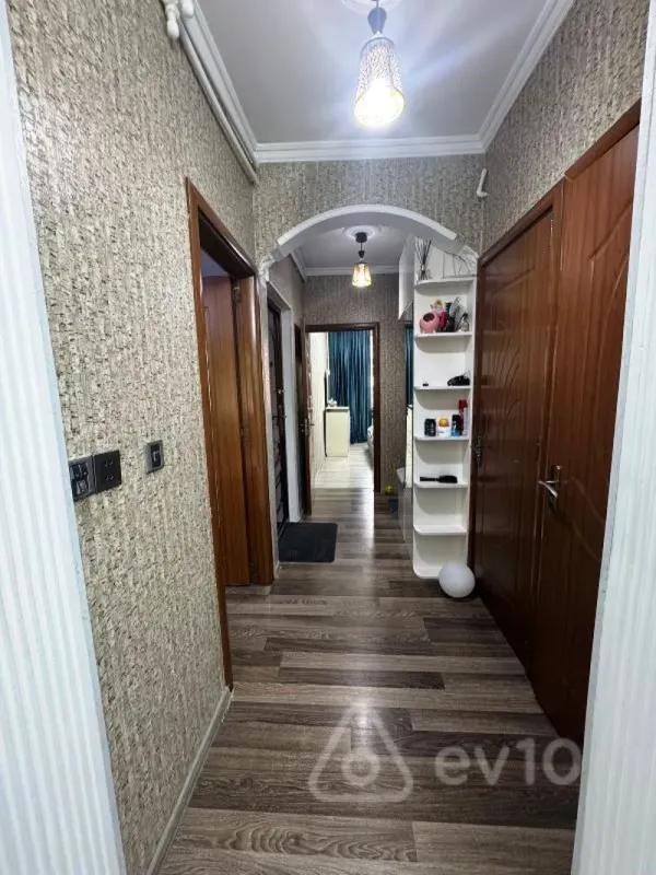 Satılır 3 otaqlı köhnə tikili 55 m²
