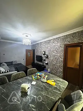 Satılır 3 otaqlı köhnə tikili 55 m²