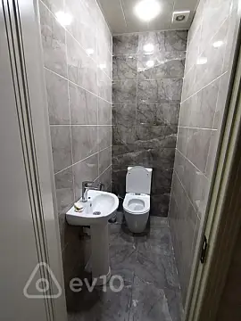 Kirayə verilir 2 otaqlı yeni tikili 79 m²