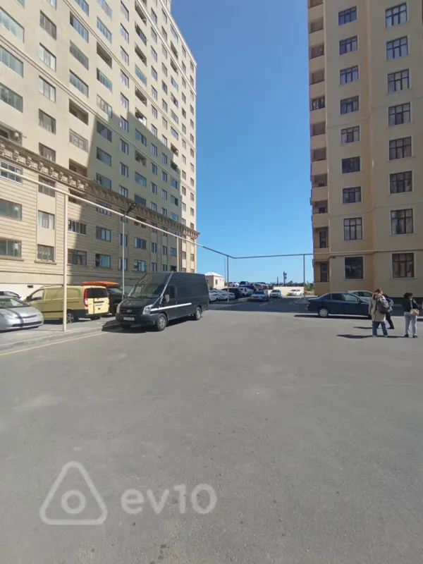 Kirayə verilir 2 otaqlı yeni tikili 79 m²