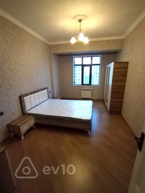 Kirayə verilir 2 otaqlı yeni tikili 79 m²
