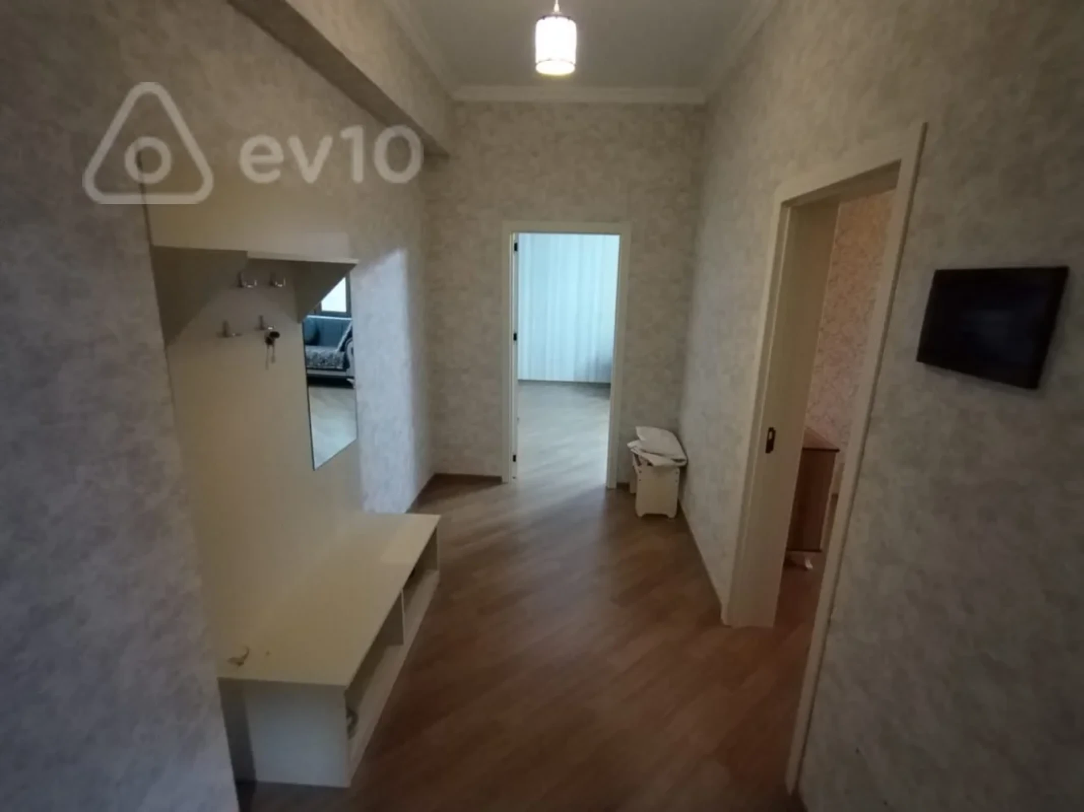 Kirayə verilir 2 otaqlı yeni tikili 79 m²