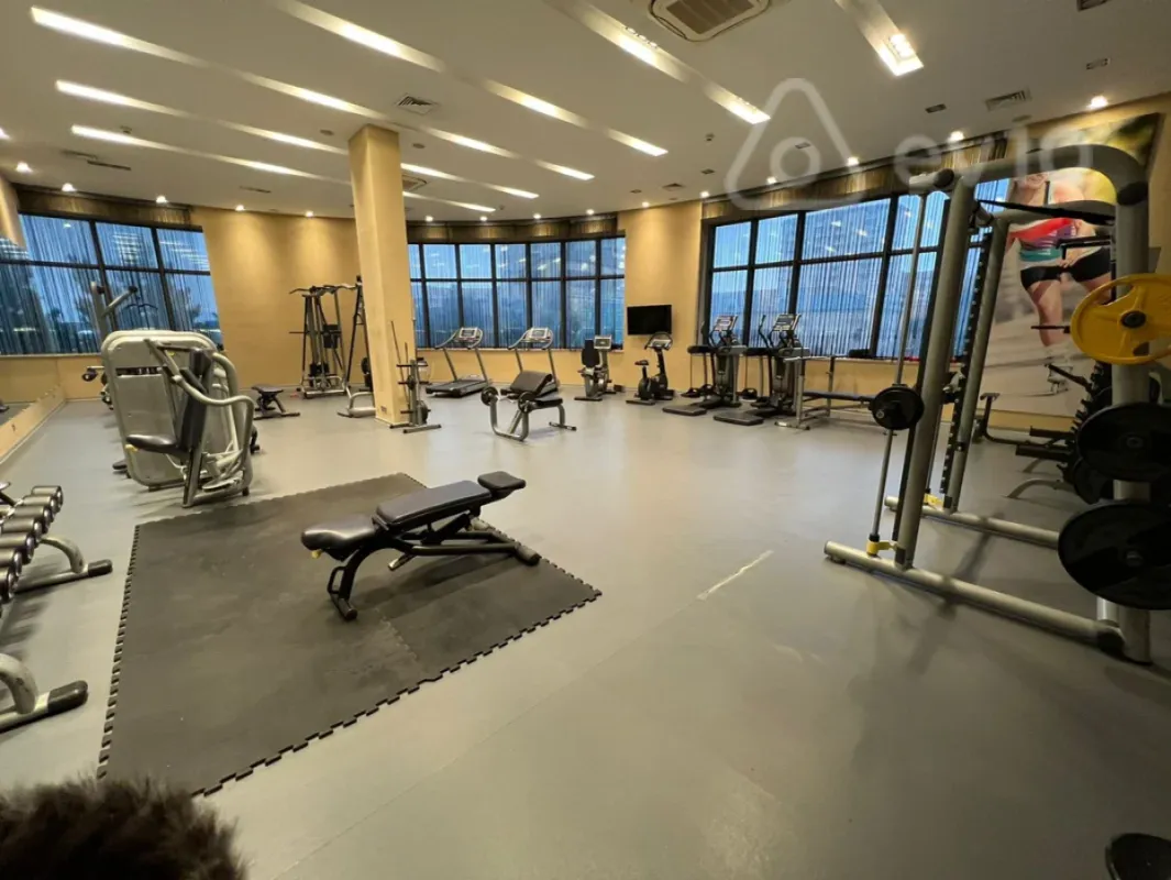 Kirayə verilir 3 otaqlı yeni tikili 190 m²