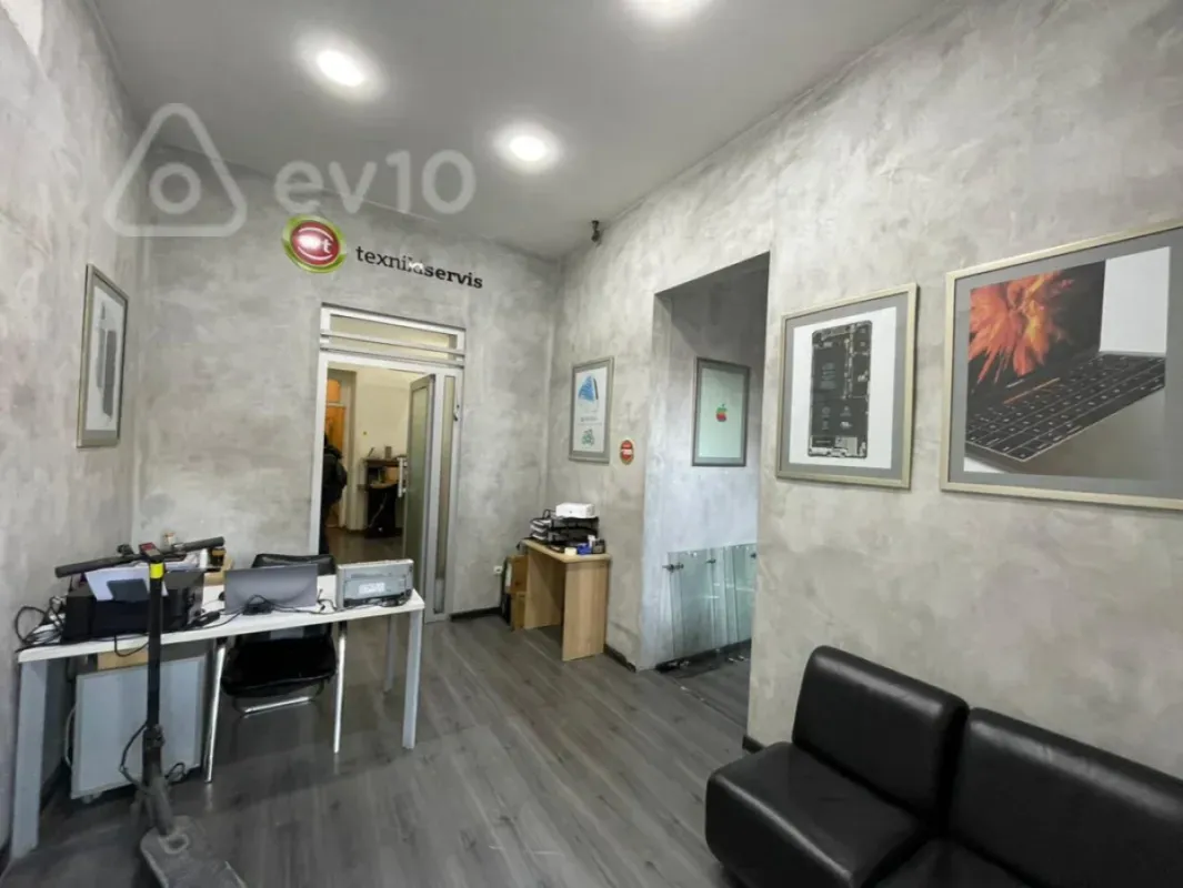 Kirayə verilir 3 otaqlı ofis 90 m²