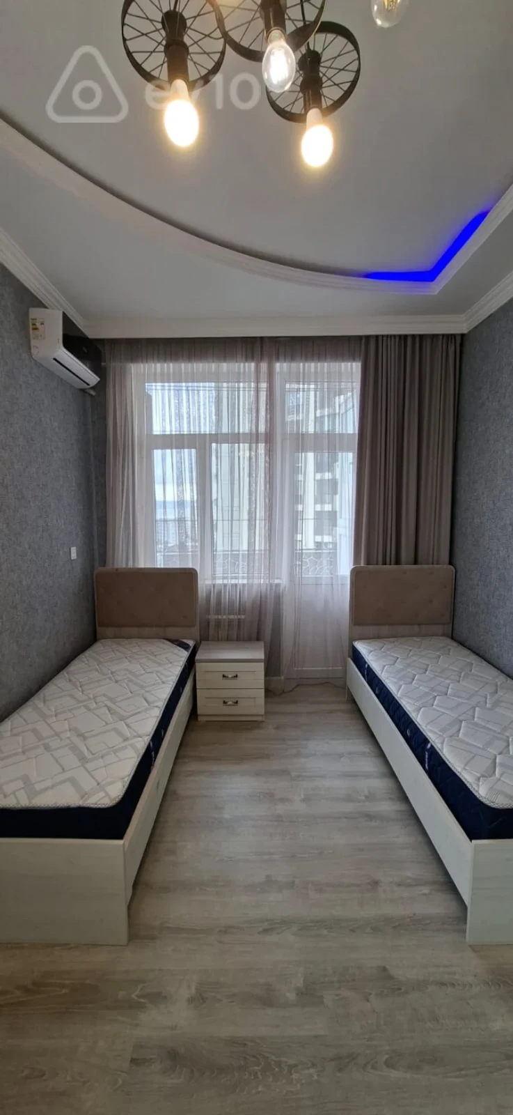 Kirayə verilir 3 otaqlı yeni tikili 100 m²