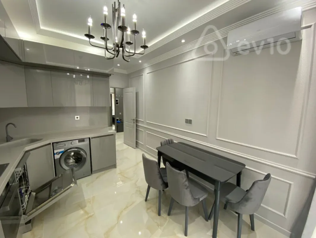 Kirayə verilir 2 otaqlı yeni tikili 100 m²