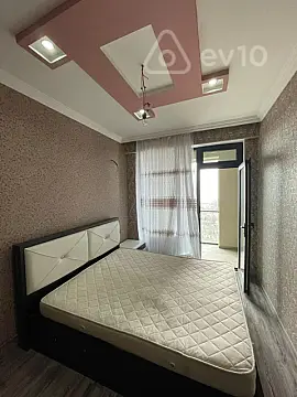 Kirayə verilir 2 otaqlı yeni tikili 60 m²