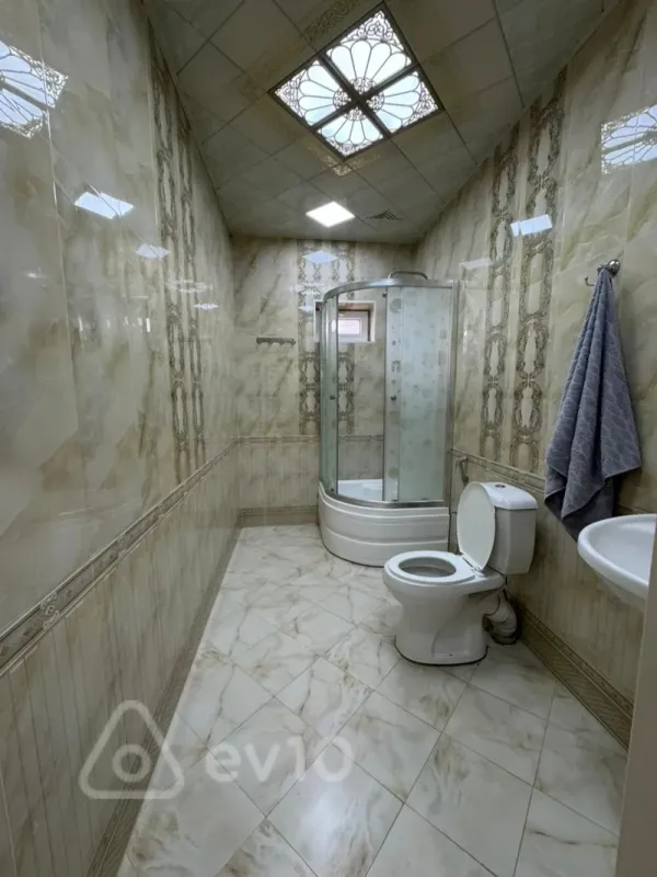 Kirayə verilir 4 otaqlı həyət evi 200 m²