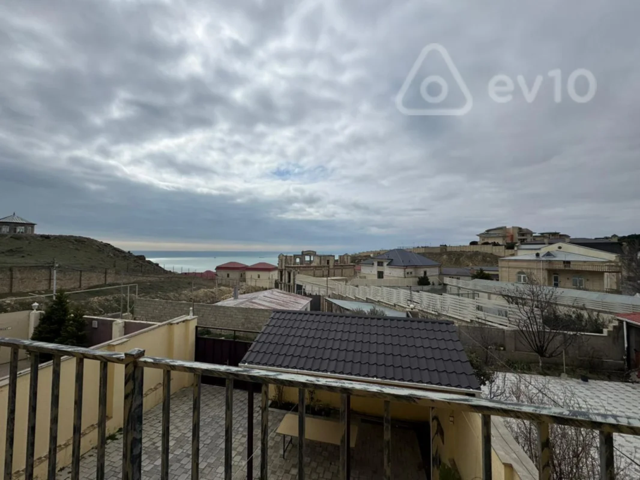Kirayə verilir 4 otaqlı həyət evi 200 m²
