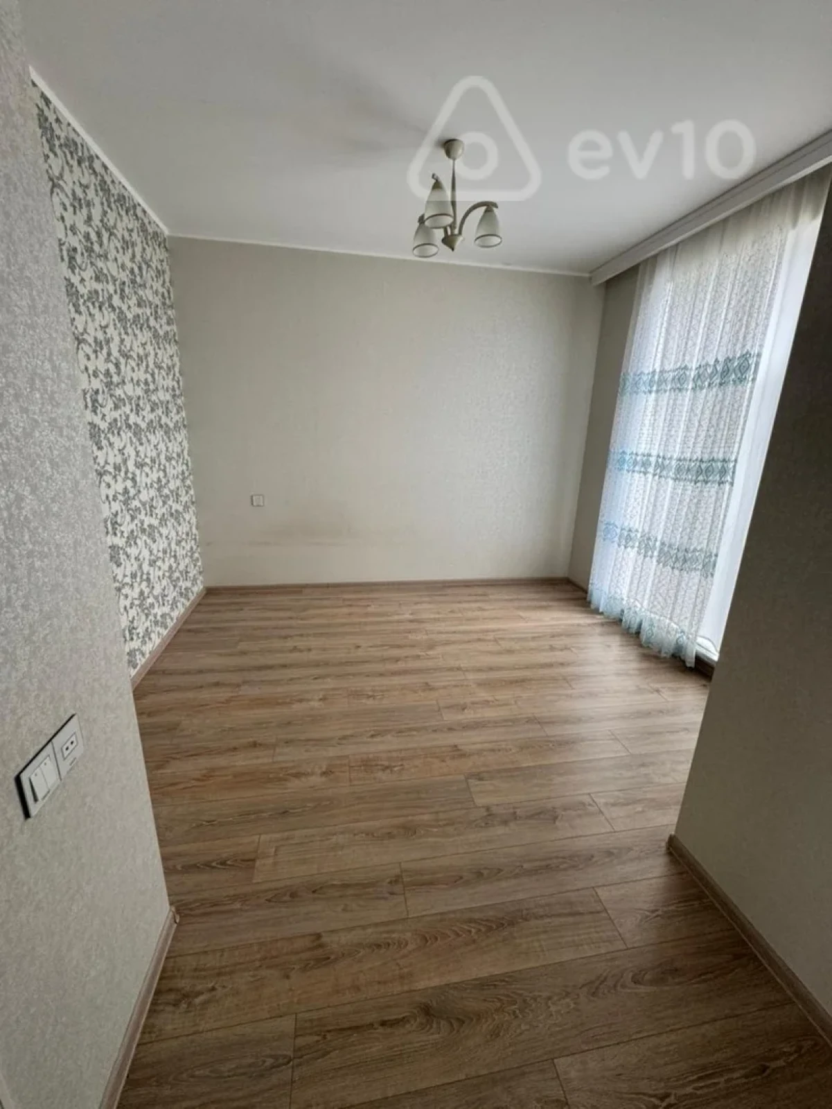 Kirayə verilir 4 otaqlı həyət evi 200 m²