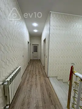 Kirayə verilir 4 otaqlı həyət evi 200 m²