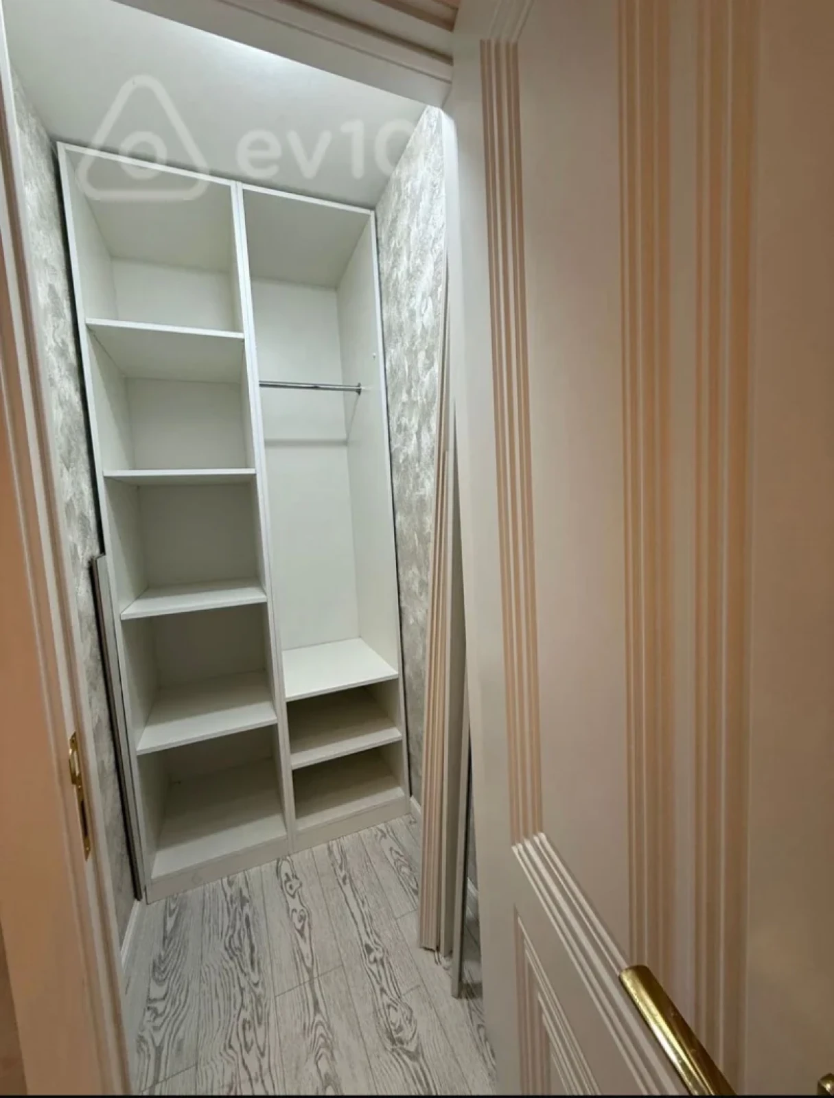 Kirayə verilir 2 otaqlı yeni tikili 68 m²