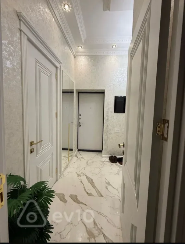 Kirayə verilir 2 otaqlı yeni tikili 68 m²