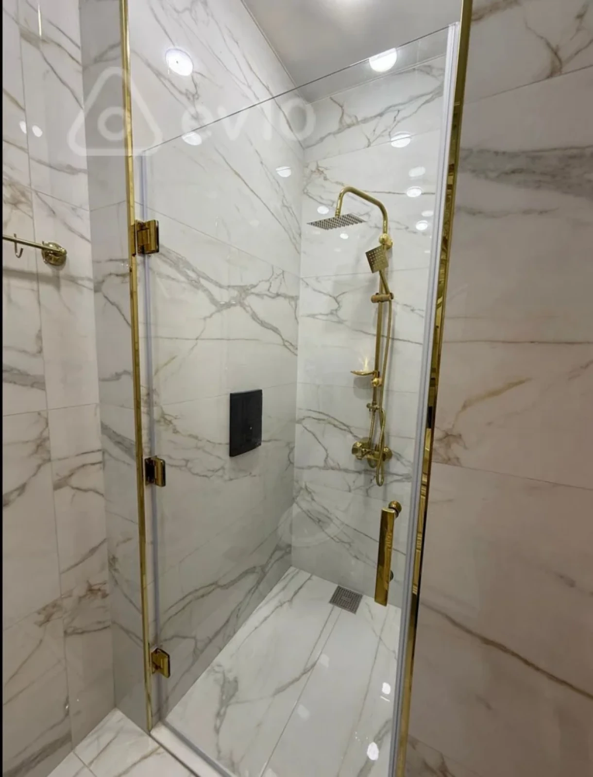 Kirayə verilir 2 otaqlı yeni tikili 68 m²