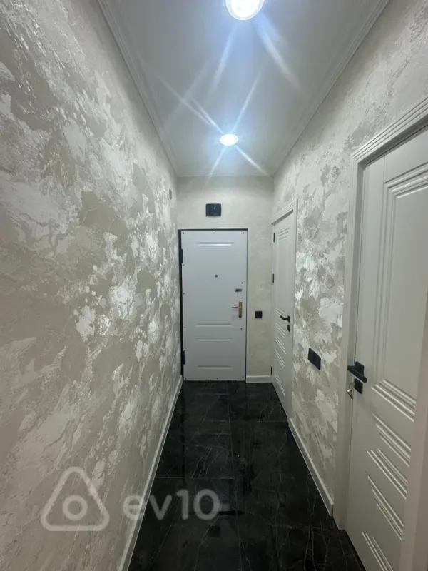 Satılır 3 otaqlı köhnə tikili 60 m²