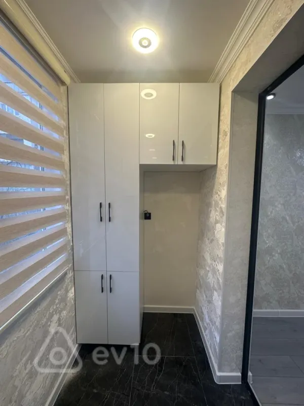Satılır 3 otaqlı köhnə tikili 60 m²