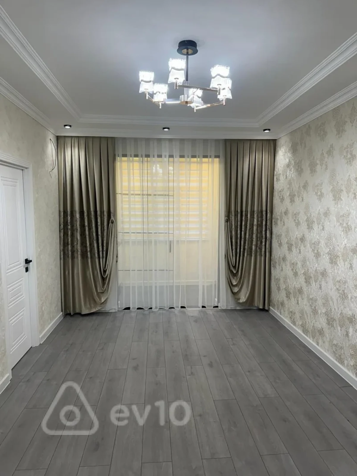 Satılır 3 otaqlı köhnə tikili 60 m²