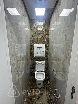 Satılır 3 otaqlı köhnə tikili 60 m²