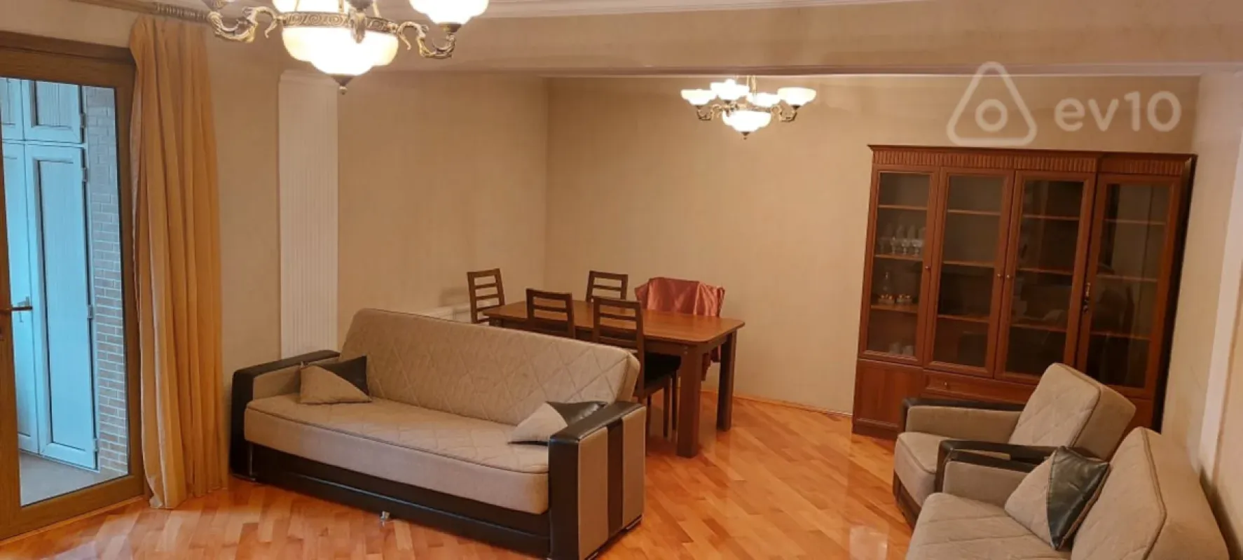 Kirayə verilir 3 otaqlı köhnə tikili 110 m²