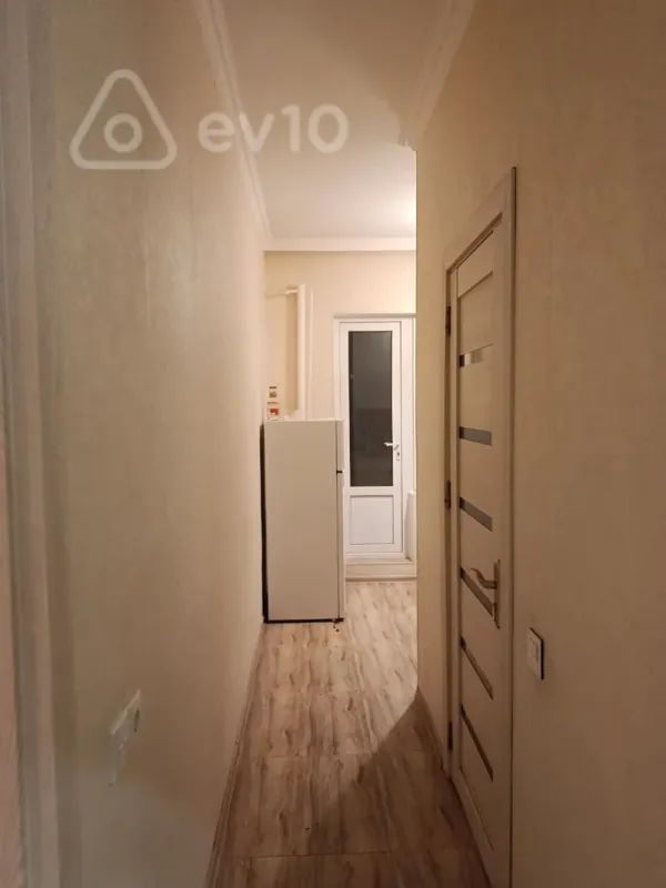 Kirayə verilir 3 otaqlı köhnə tikili 80 m²
