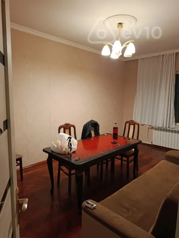 Kirayə verilir 3 otaqlı köhnə tikili 80 m²