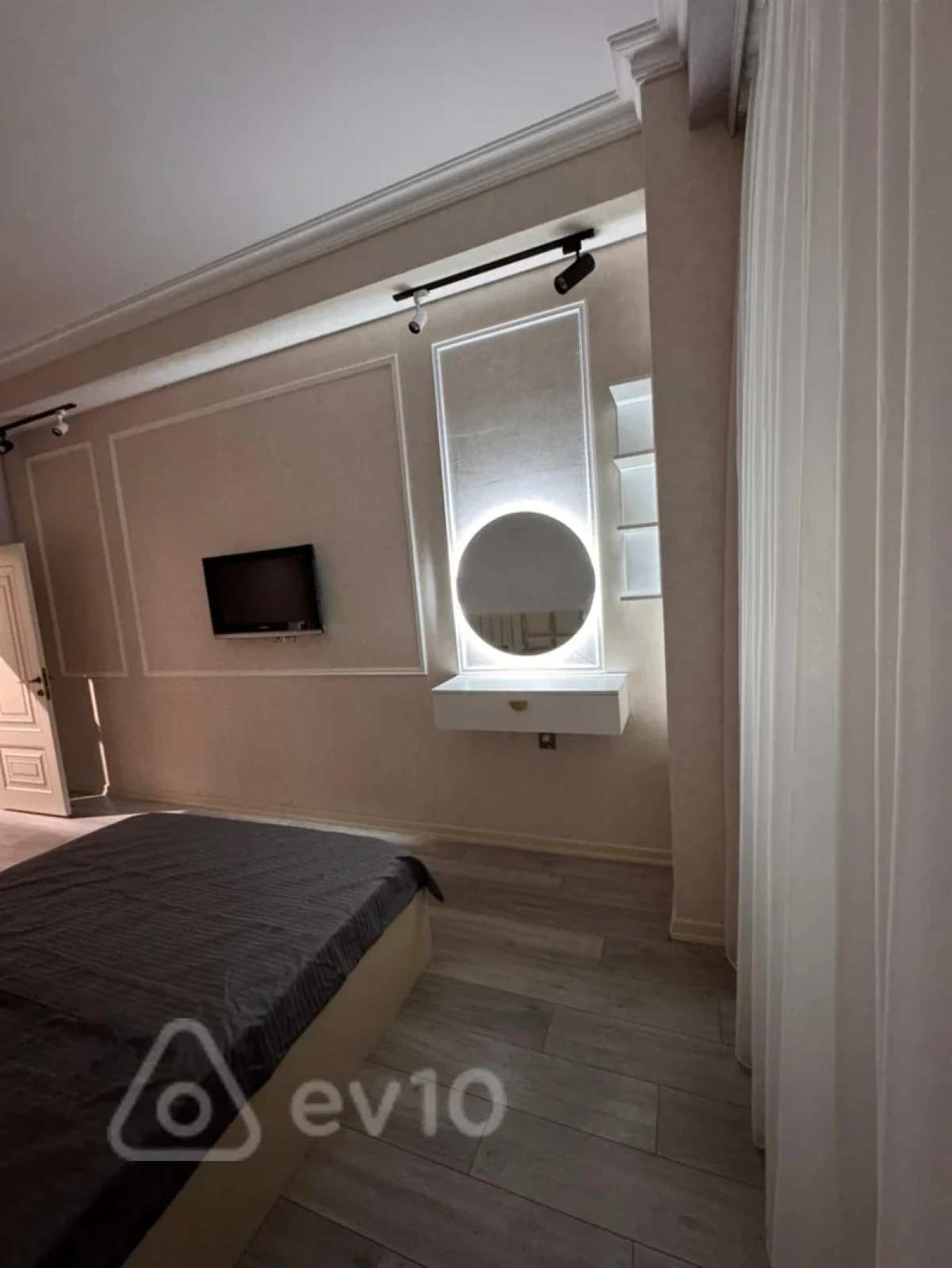 Kirayə verilir 2 otaqlı yeni tikili 87 m²