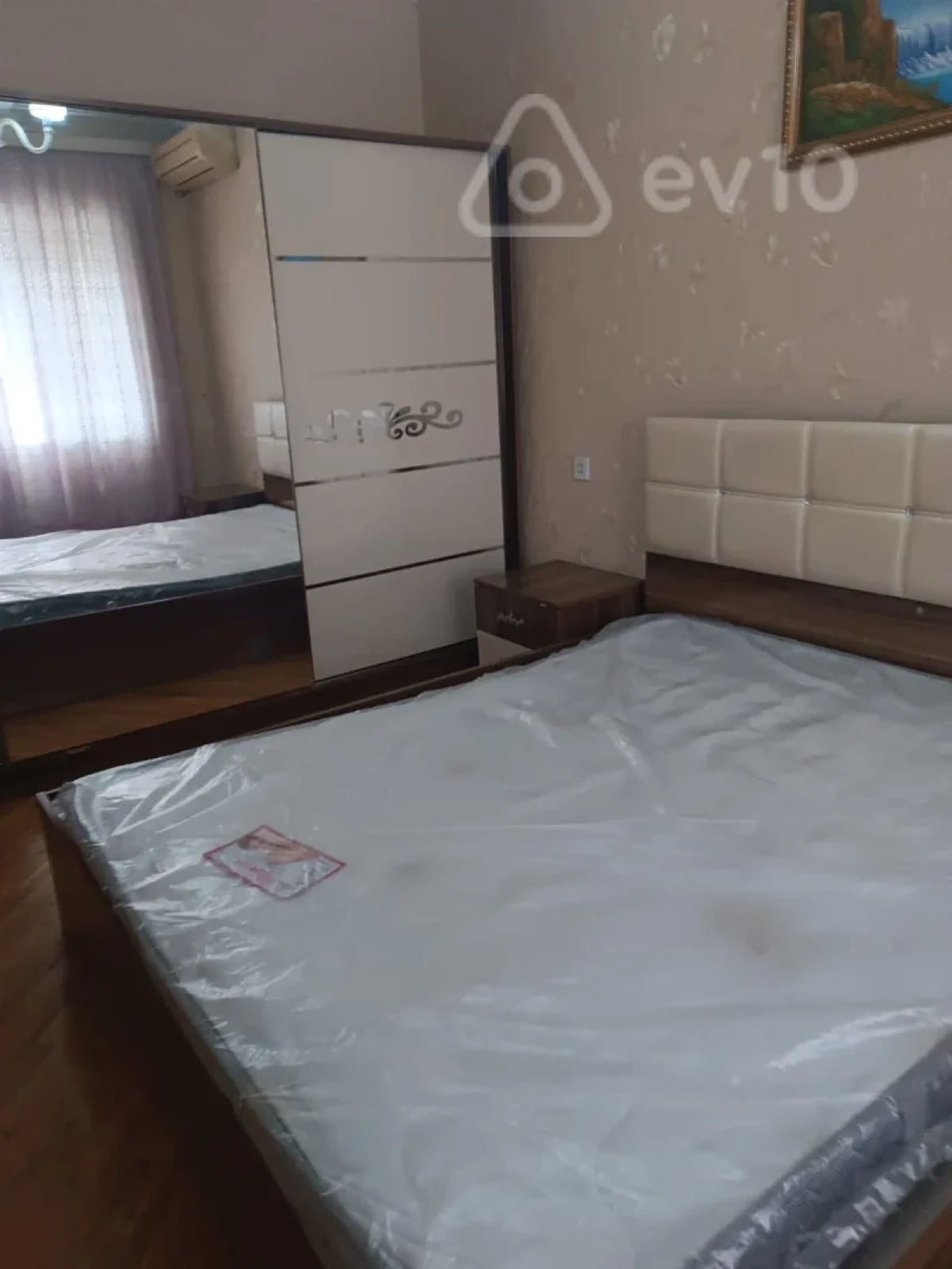 Kirayə verilir 3 otaqlı köhnə tikili 80 m²