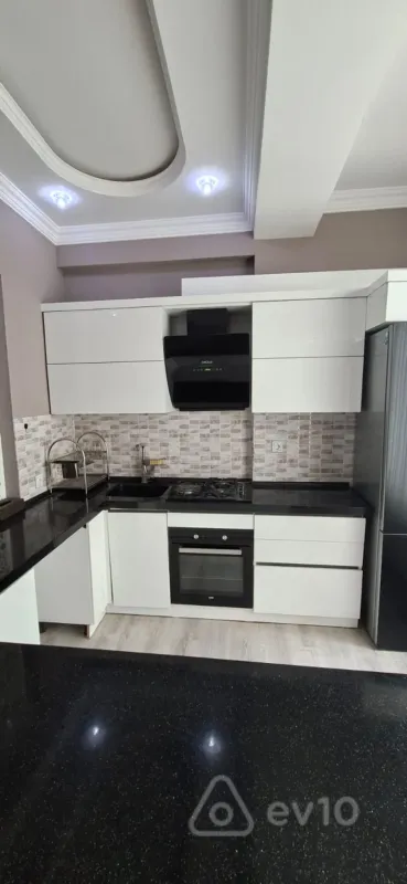 Kirayə verilir 3 otaqlı yeni tikili 100 m²