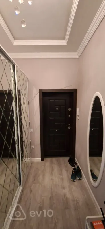 Kirayə verilir 3 otaqlı yeni tikili 100 m²