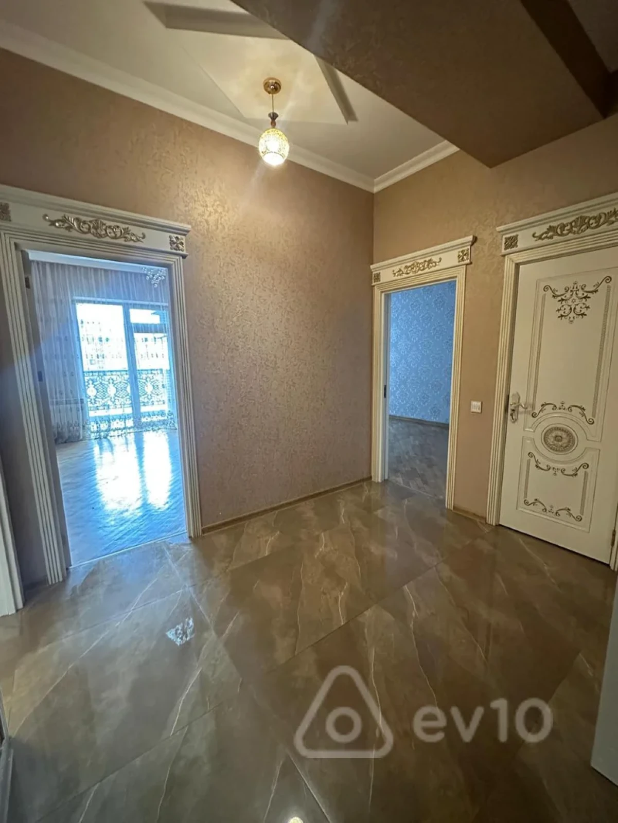 Kirayə verilir 3 otaqlı yeni tikili 100 m²